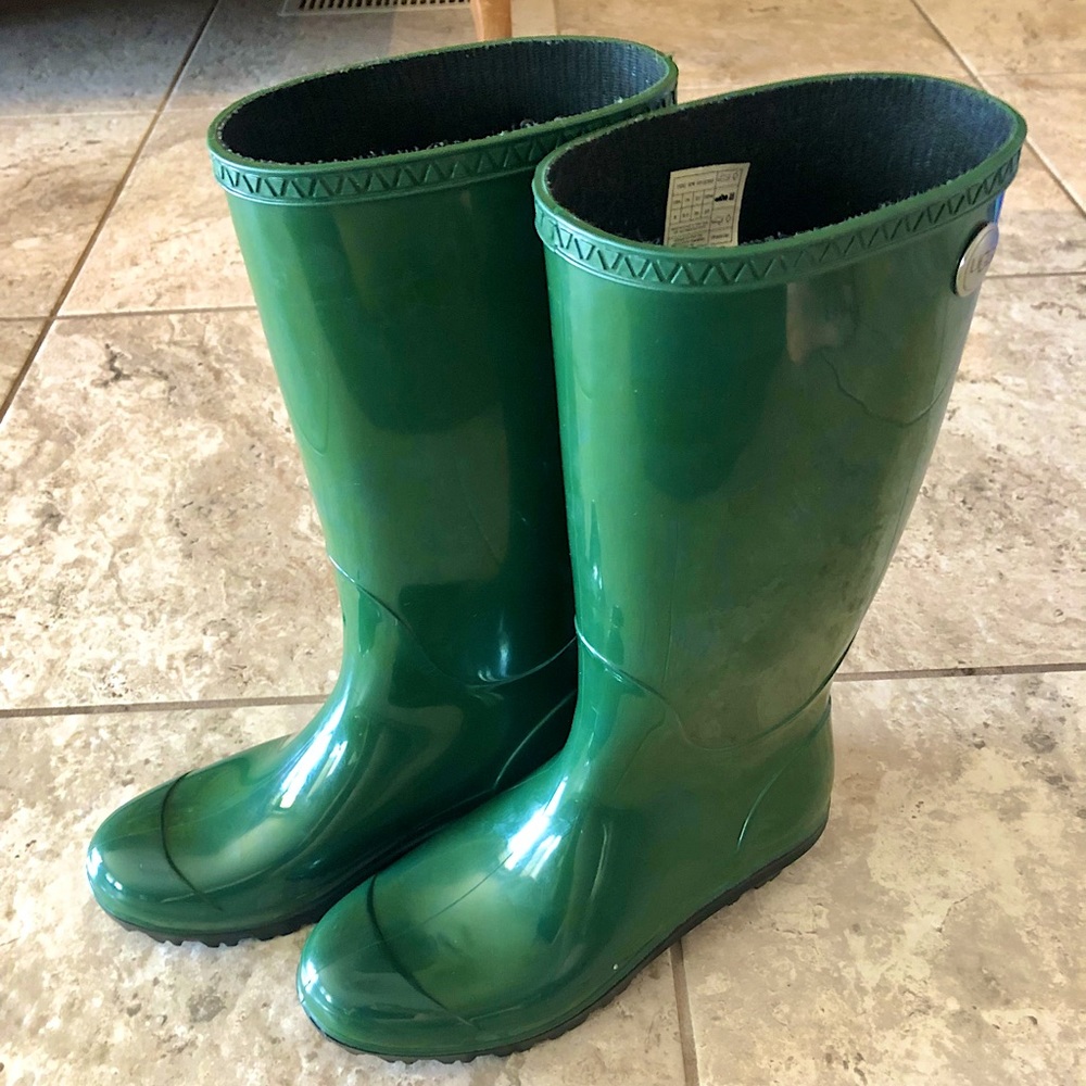 Green Ugg Shaye Rainboots